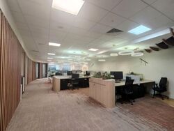 Singapore Land Tower (D1), Office #568035751